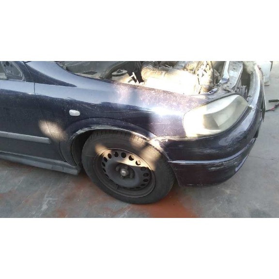 opel astra g berlina del año 2000