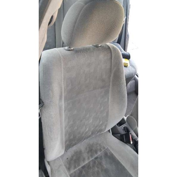 opel astra g berlina del año 2000