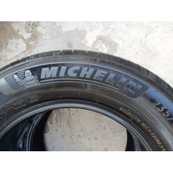 Recambio de neumatico para porsche cayenne (9pa) 3.2 referencia OEM IAM 235-65-17 108W X2 MICHELIN 2024