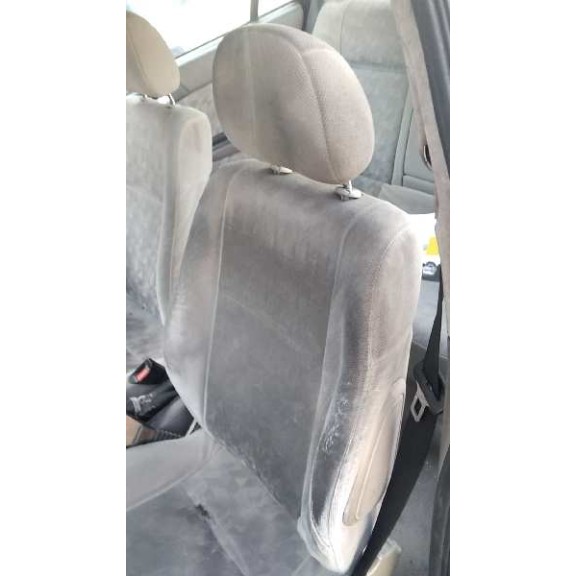 opel astra g berlina del año 2000