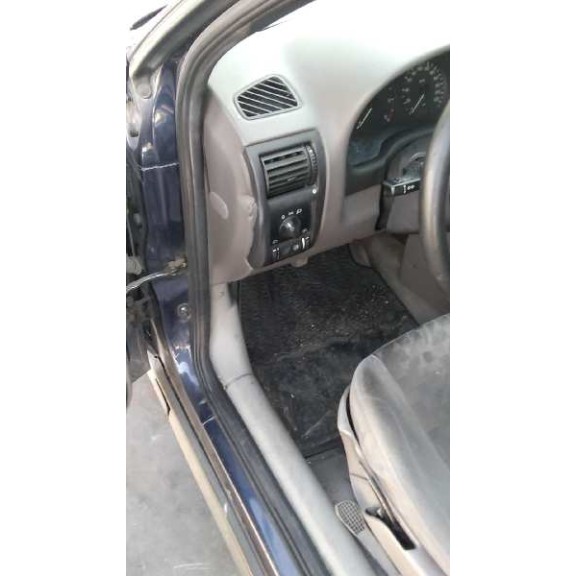 opel astra g berlina del año 2000