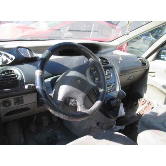 citroën xsara picasso del año 2000