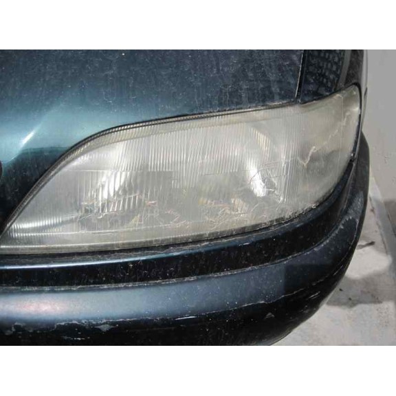 citroën xsara berlina del año 1999