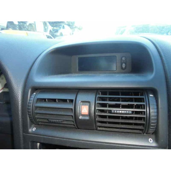 opel astra g berlina del año 2002