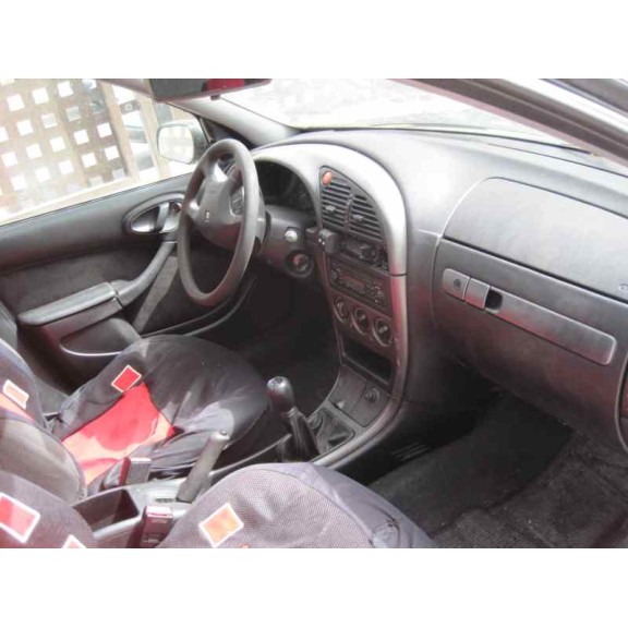 citroën xsara berlina del año 1999