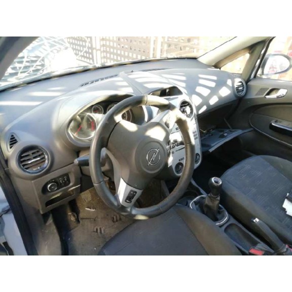 opel corsa d del año 2006