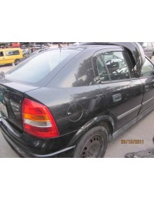 opel astra g berlina del año 2000