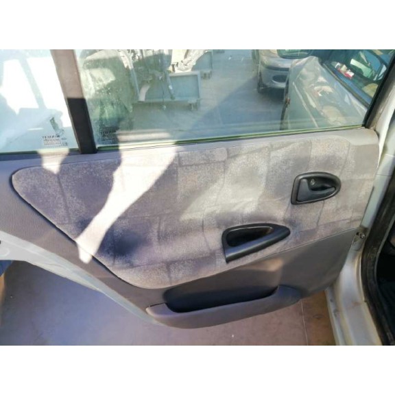 renault megane i fase 2 classic (la..) del año 2000