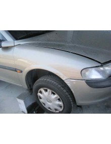 opel vectra b berlina del año 1997 2