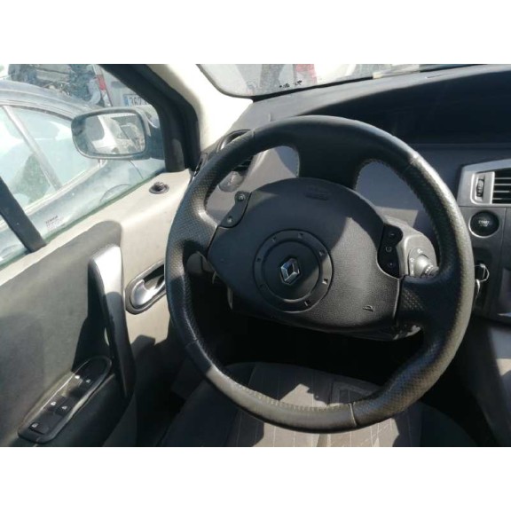 renault grand scenic del año 2005