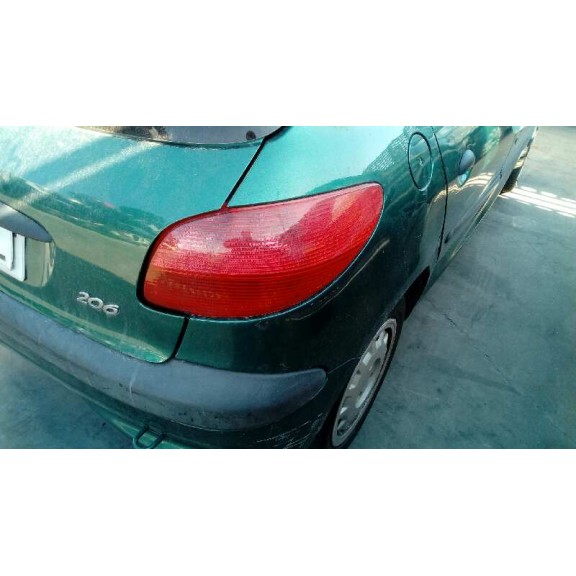 peugeot 206 berlina del año 1999