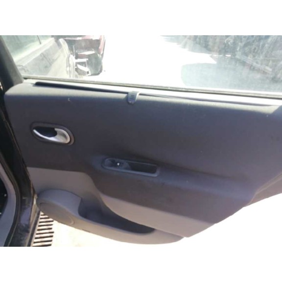 renault grand scenic del año 2005