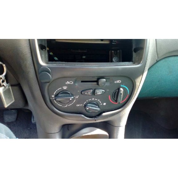 peugeot 206 berlina del año 1999