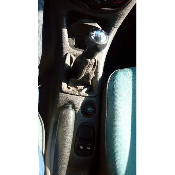 peugeot 206 berlina del año 1999