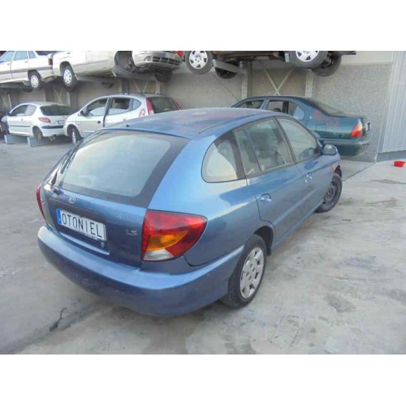 kia rio del año 2001