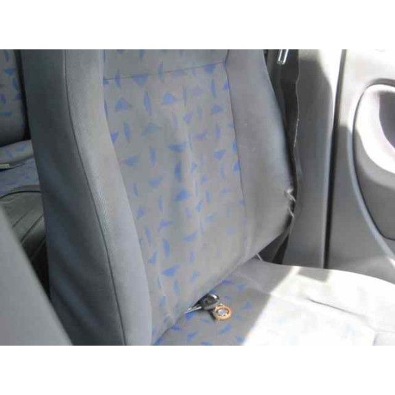 seat cordoba berlina (6k2) del año 2001