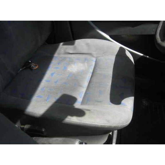 seat cordoba berlina (6k2) del año 2001