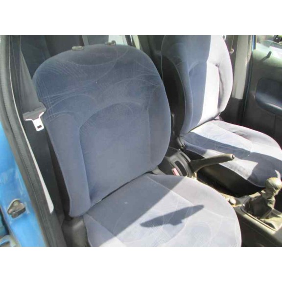 peugeot 206 berlina del año 2002