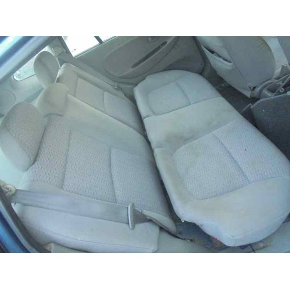 kia rio del año 2001