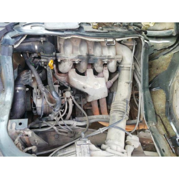 nissan serena (c23m) del año 2000