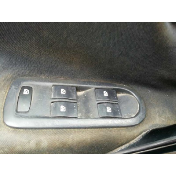 renault megane ii berlina 5p del año 2004