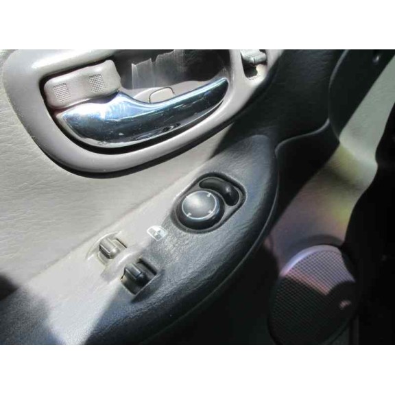 chrysler neon (pl) del año 2000