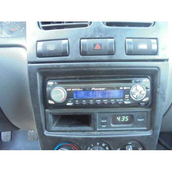 kia rio del año 2001