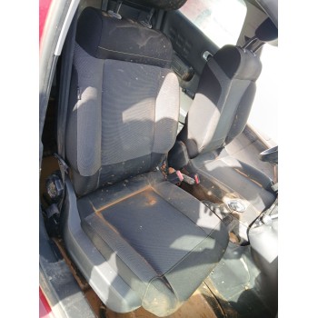 ASIENTO DELANTERO DERECHO 