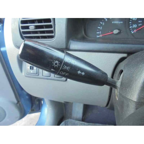 kia rio del año 2001