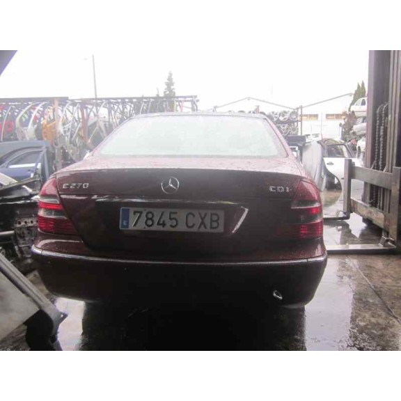 mercedes-benz clase e (w211) berlina del año 2004