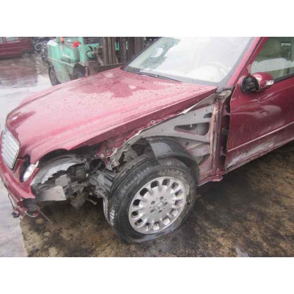 mercedes-benz clase e (w211) berlina del año 2004