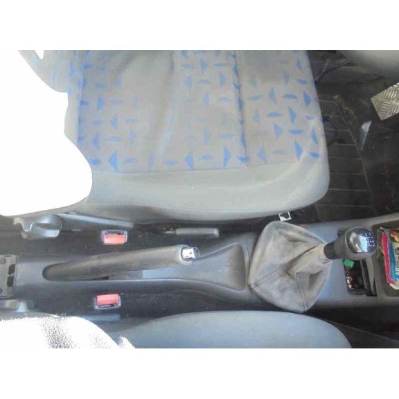 seat cordoba berlina (6k2) del año 2002