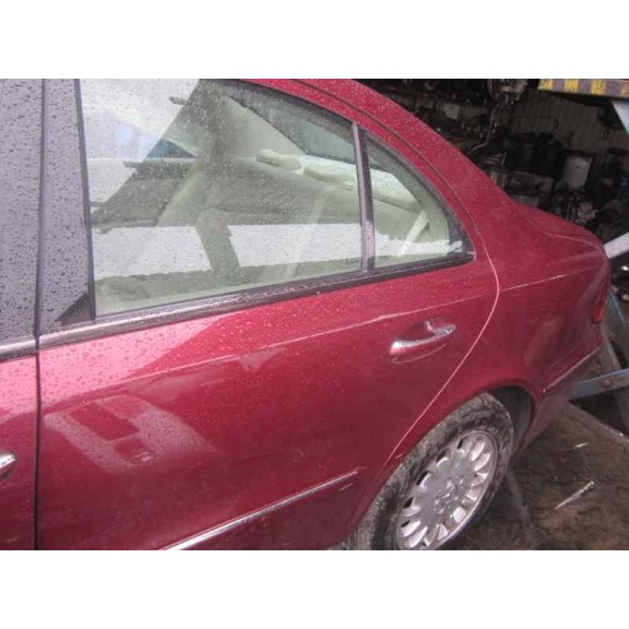 mercedes-benz clase e (w211) berlina del año 2004