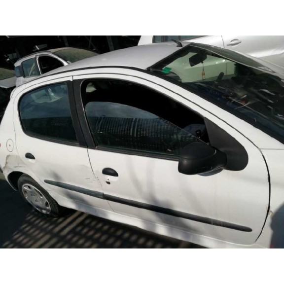 peugeot 206 berlina del año 2002