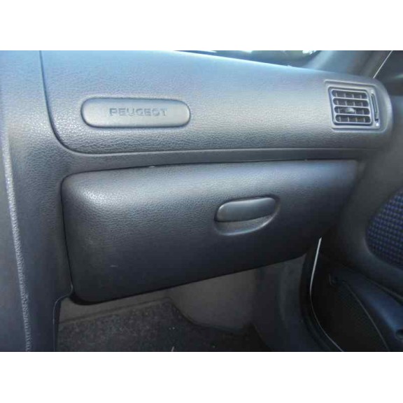 peugeot 106 (s2) del año 1998