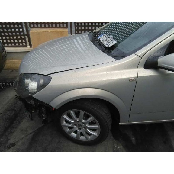 opel astra h berlina del año 2005