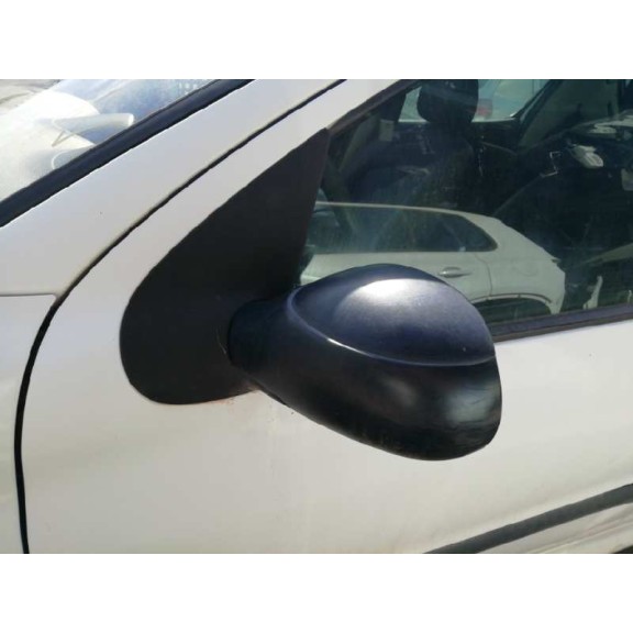 peugeot 206 berlina del año 2002