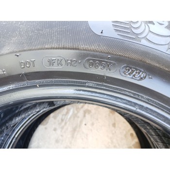 Recambio de neumatico para porsche cayenne (9pa) 3.2 referencia OEM IAM 235-65-17 108W X2 MICHELIN 2024