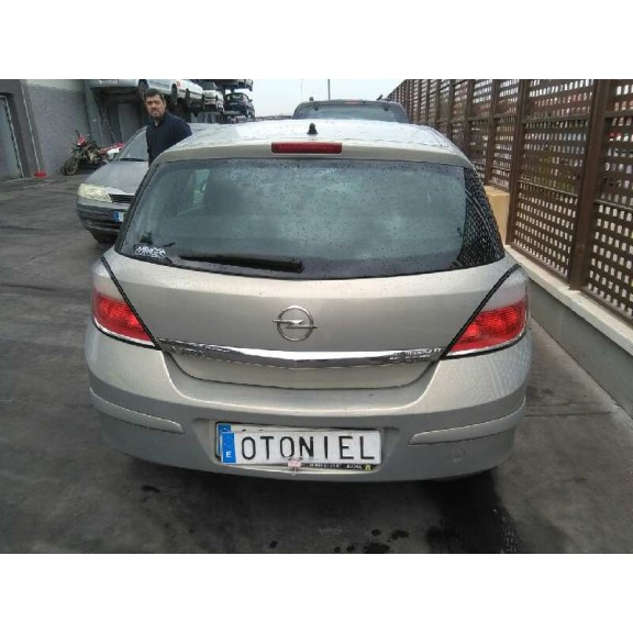 opel astra h berlina del año 2005