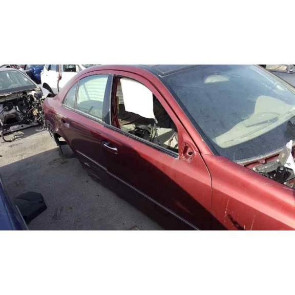 mercedes-benz clase e (w211) berlina del año 2004