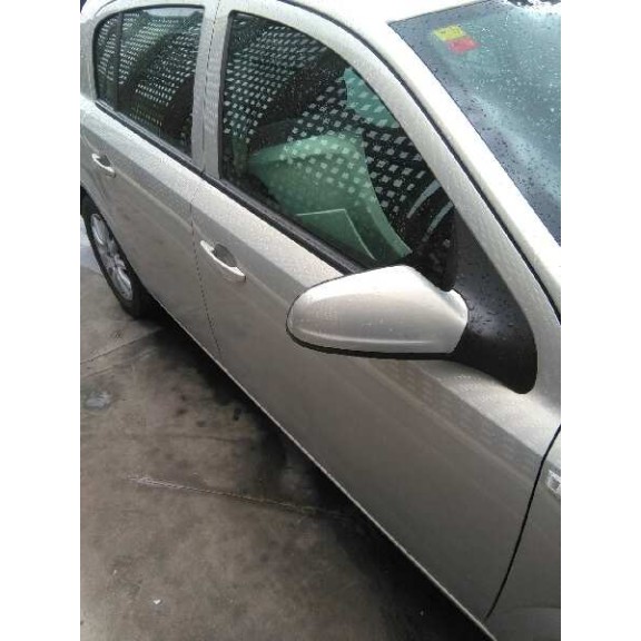 opel astra h berlina del año 2005