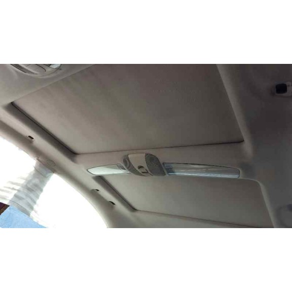 mercedes-benz clase e (w211) berlina del año 2004