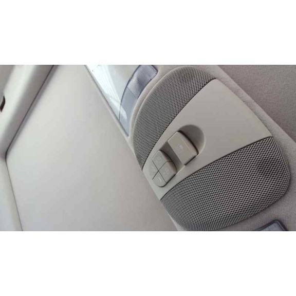 mercedes-benz clase e (w211) berlina del año 2004