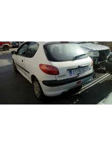 peugeot 206 berlina del año 2000 2