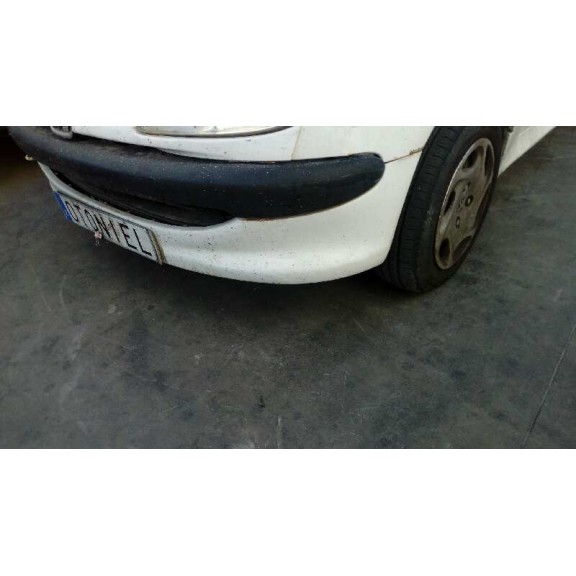 peugeot 206 berlina del año 2000