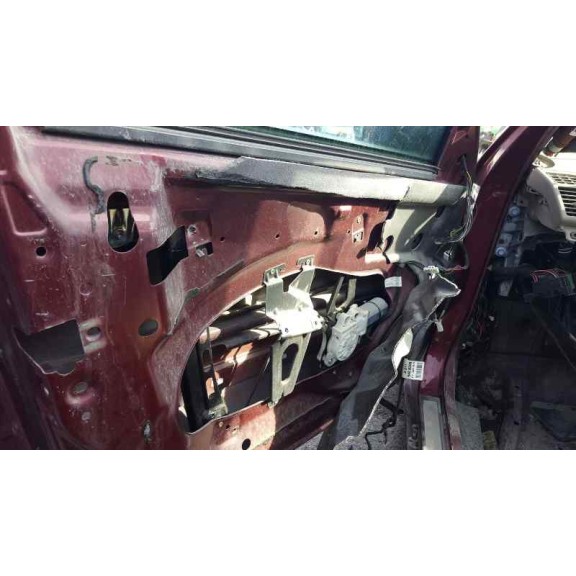 mercedes-benz clase e (w211) berlina del año 2004