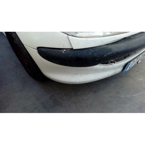 peugeot 206 berlina del año 2000