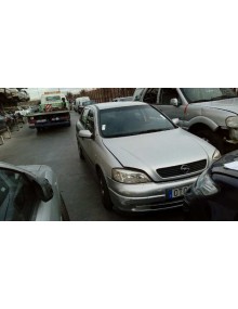 opel astra g berlina del año 2001