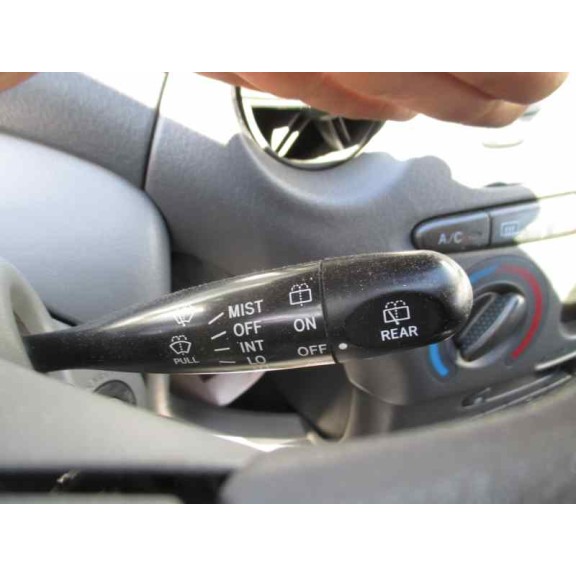 toyota yaris (ncp1/nlp1/scp1) del año 2001