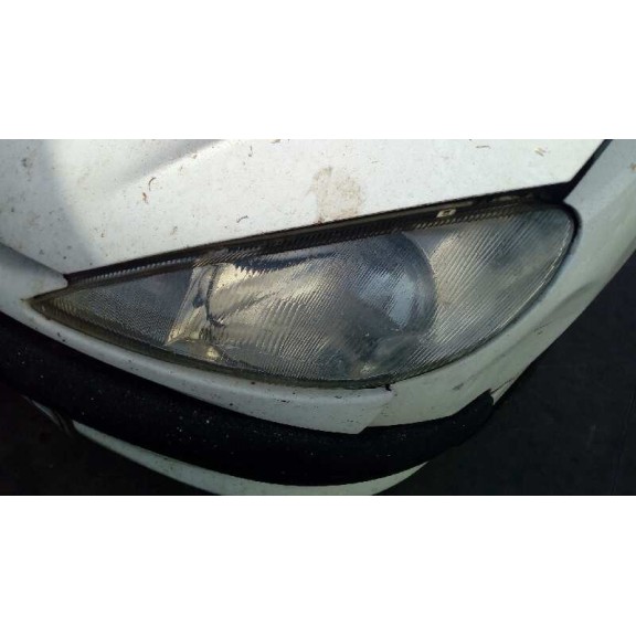 peugeot 206 berlina del año 2000